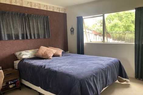 Photo of property in 2/73 Spinella Drive, Bayview, Auckland, 0629