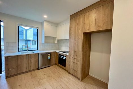 Photo of property in 11/21 Makomako Drive, Orewa, 0931