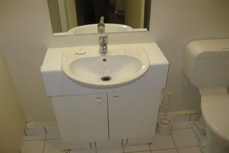 Photo of property in Terrace Tower Apartments, 6b/126 The Terrace, Wellington Central, Wellington, 6011