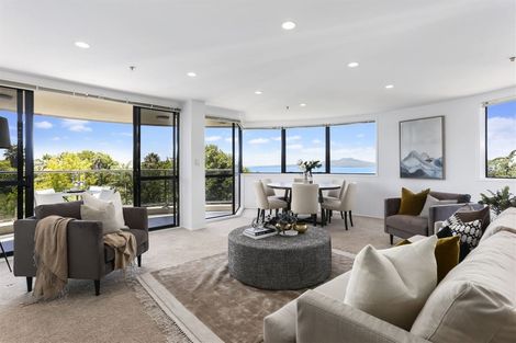Photo of property in 3d/175 Hurstmere Road, Takapuna, Auckland, 0622