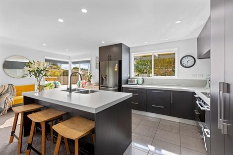 Photo of property in 7b Beach Road, Omata, New Plymouth, 4374