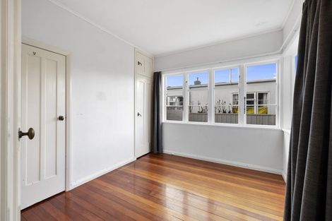 Photo of property in 11 Cornwall Street, Brooklands, New Plymouth, 4310