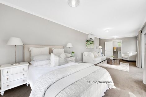 Photo of property in 11 Evelyn Road, Cockle Bay, Auckland, 2014