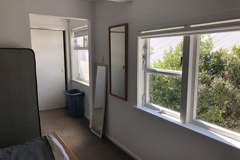 Photo of property in 35 North Terrace, Kelburn, Wellington, 6012