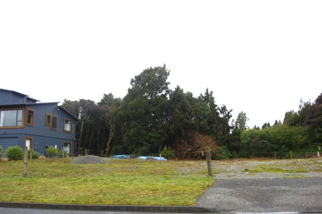 Photo of property in 15 Brownlee Drive, Moana, 7872