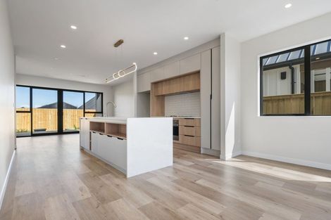 Photo of property in 4 Coopworth Street, Karaka, 2580