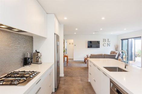 Photo of property in 36 Freedom Drive, Kelvin Grove, Palmerston North, 4414