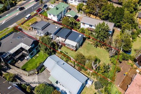 Photo of property in 1/612 Beach Road, Browns Bay, Auckland, 0630