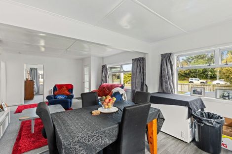 Photo of property in 90 Centennial Avenue, Waitara, 4320