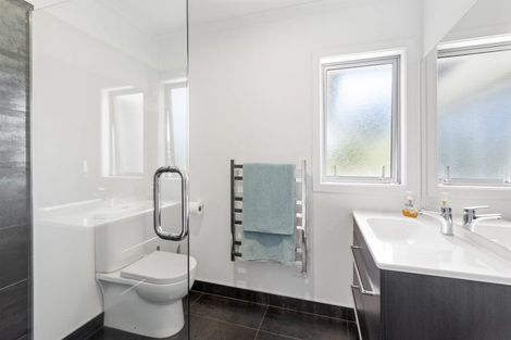 Photo of property in 2 Kilsby Place, Levin, 5510