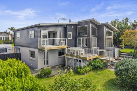 Photo of property in 60 Chesterfield Way, Orewa, 0931