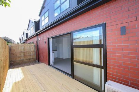 Photo of property in 1-5/5 Charlemont Street, Whitiora, Hamilton, 3200