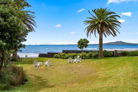 Photo of property in Seaview Apartments, 10/64 Milford Road, Milford, Auckland, 0620