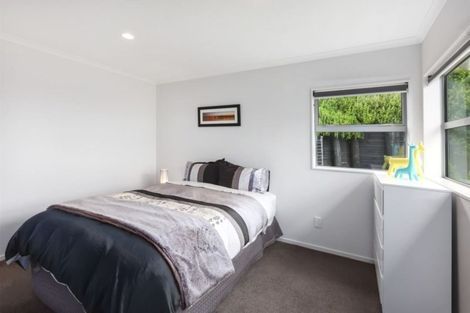 Photo of property in 28 Kilkelly Close, Tawa, Wellington, 5028