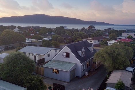 Photo of property in 244a Manly Street, Paraparaumu Beach, Paraparaumu, 5032