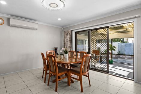Photo of property in 28a Howard Road, Taradale, Napier, 4112