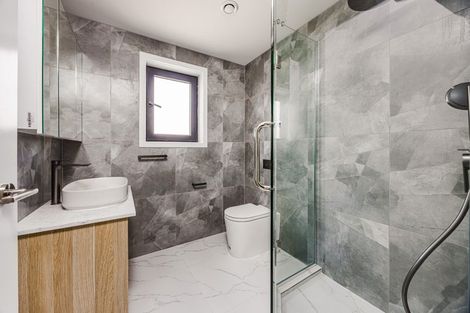 Photo of property in 3 Kaaramuramu Lane, Mangere Bridge, Auckland, 2022