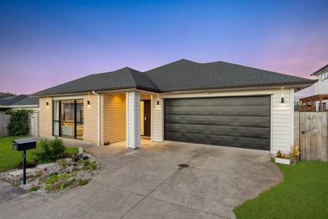 Photo of property in 33 Johns Creek Crescent, Silverdale, 0932