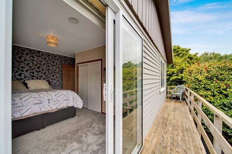 Photo of property in 162 Seaview Road, Westown, New Plymouth, 4310