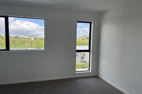Photo of property in 11 Mataitai Road, Hobsonville, Auckland, 0618