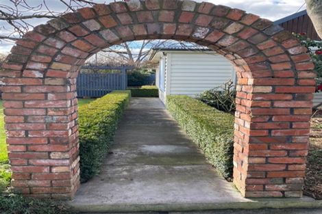 Photo of property in 213 Talbot Street, Geraldine, 7930