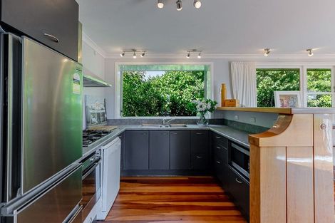 Photo of property in 11 Acheron Road, Paremata, Porirua, 5026