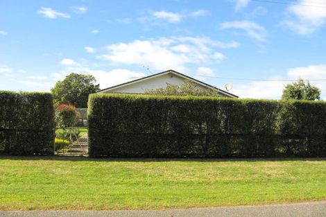 Photo of property in 16 Nancy Street, Takapau, 4203