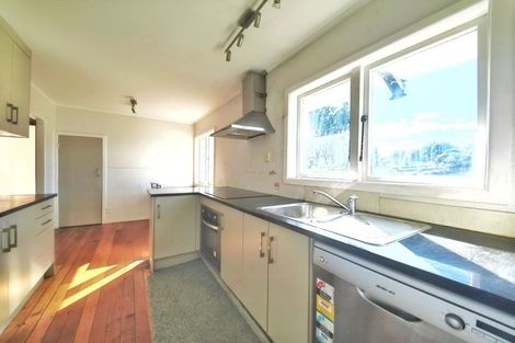 Photo of property in 7 Wilsher Crescent, Henderson, Auckland, 0612