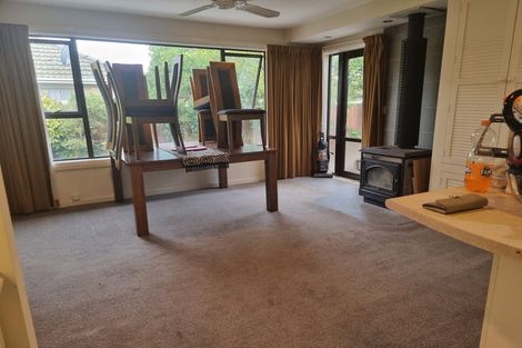 Photo of property in 4 Oakfield Street, Burnside, Christchurch, 8053