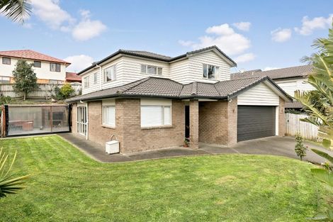 Photo of property in 12 Mulu Place, Fairview Heights, Auckland, 0632