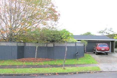 Photo of property in 8 Markham Place, Bucklands Beach, Auckland, 2012