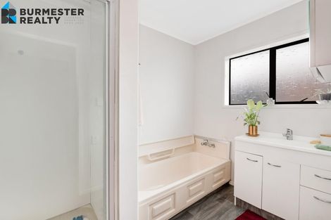 Photo of property in 1/140 Parkhurst Road, Parakai, 0830