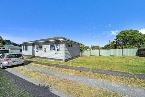 Photo of property in 6 Karina Place, Glen Eden, Auckland, 0602
