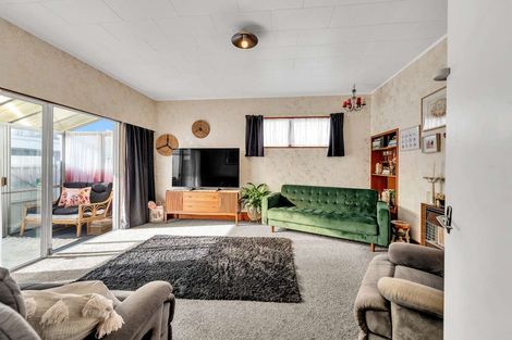Photo of property in 16 Gloucester Street, Whanganui, 4500