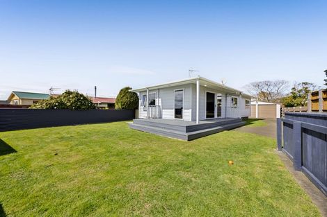 Photo of property in 6 Camellia Avenue, Bell Block, New Plymouth, 4312