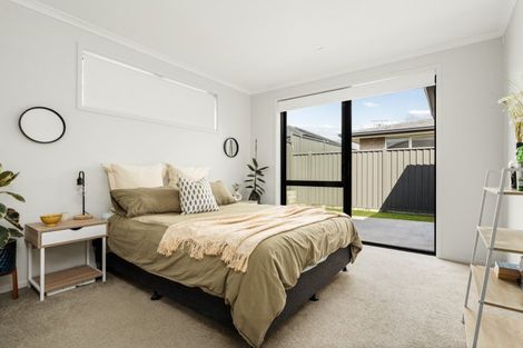 Photo of property in 24 Raynor Crescent, Pyes Pa, Tauranga, 3112