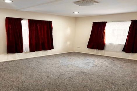 Photo of property in 38 Kenderdine Road, Papatoetoe, Auckland, 2025