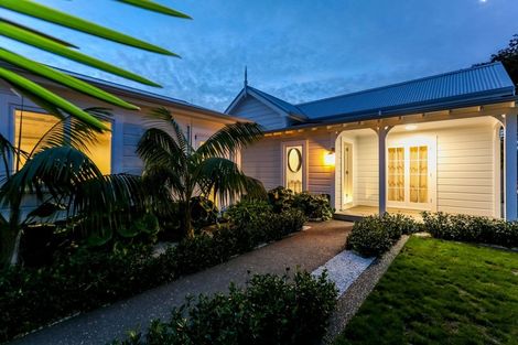 Photo of property in 161 Lemon Street, Strandon, New Plymouth, 4312