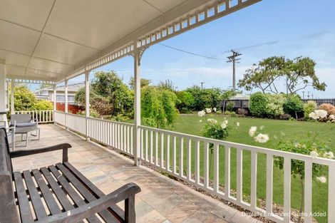 Photo of property in 56 Queenwood Road, Levin, 5510