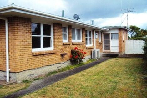 Photo of property in 24 Kensington Place, Fairfield, Hamilton, 3214