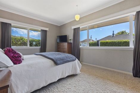 Photo of property in 124 Carrington Street, Lower Vogeltown, New Plymouth, 4310