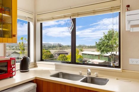 Photo of property in 28 Maori Hut Road, Red Beach, 0932