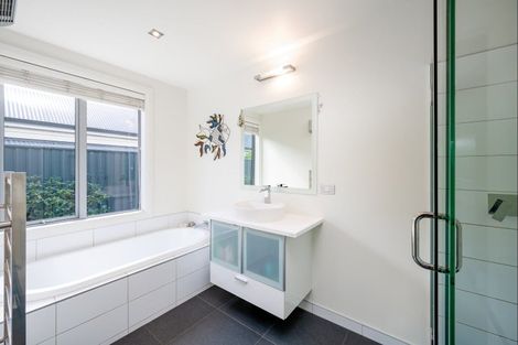 Photo of property in 21a Old Station Avenue, Wanaka, 9305