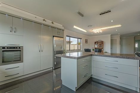 Photo of property in 28 Thomas Place, Foxton Beach, Foxton, 4815