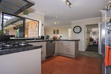 Photo of property in 61 Cotswold Place, Ohauiti, Tauranga, 3112