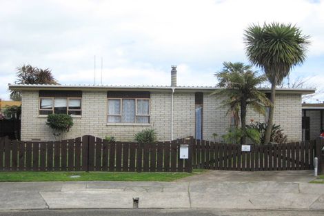 Photo of property in 18 Matipo Place, Edgecumbe, 3120