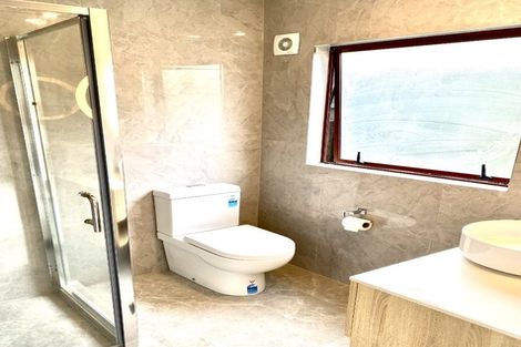 Photo of property in 1/31 Roanoke Way, Albany, Auckland, 0632