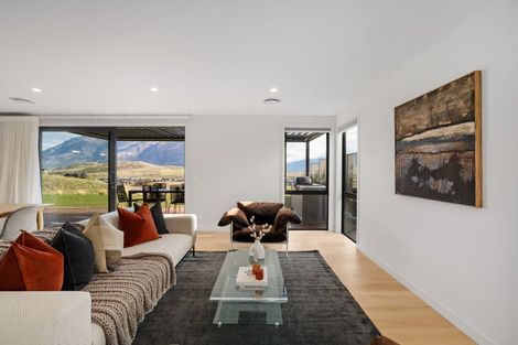 Photo of property in 101 Spur Ridge Rise, Jacks Point, 9371