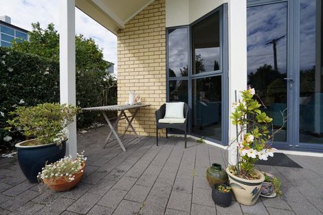 Photo of property in 66 Sandwich Road, St Andrews, Hamilton, 3200