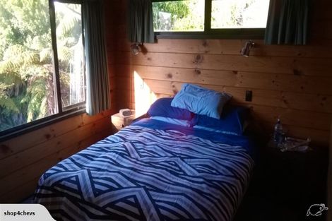 Photo of property in 13 Lindaver Grove, Merrilands, New Plymouth, 4312